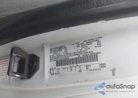 2003 Ford E-350 Super Duty Xl/Xlt z USA, uszkodzony, nr VIN 1FBSS31LX3HA29898